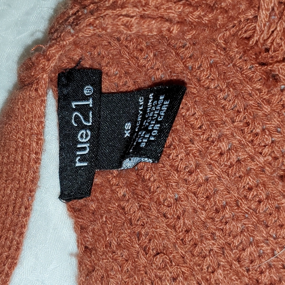 Sweater - Picture 3 of 3